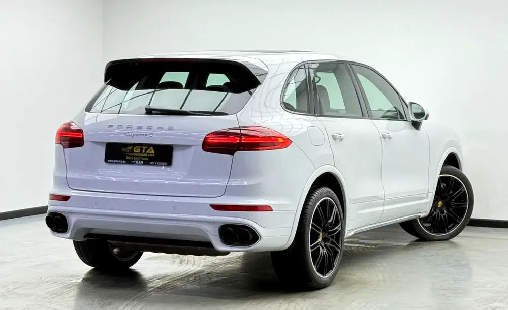 2016 Porsche Cayenne S, Service History, Fully Loaded, Excellent Condition, GCC - Image 4