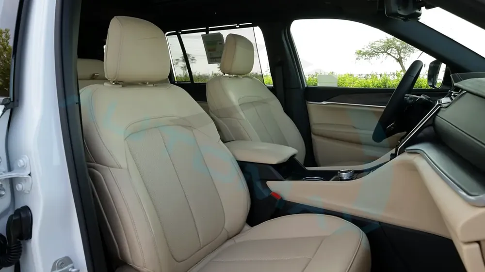 2025 Jeep Grand Cherokee L Limited Plus Luxury V6 3.6L 4X4 GCC 0Km With 3 Years Warranty Or 60k km - Image 12