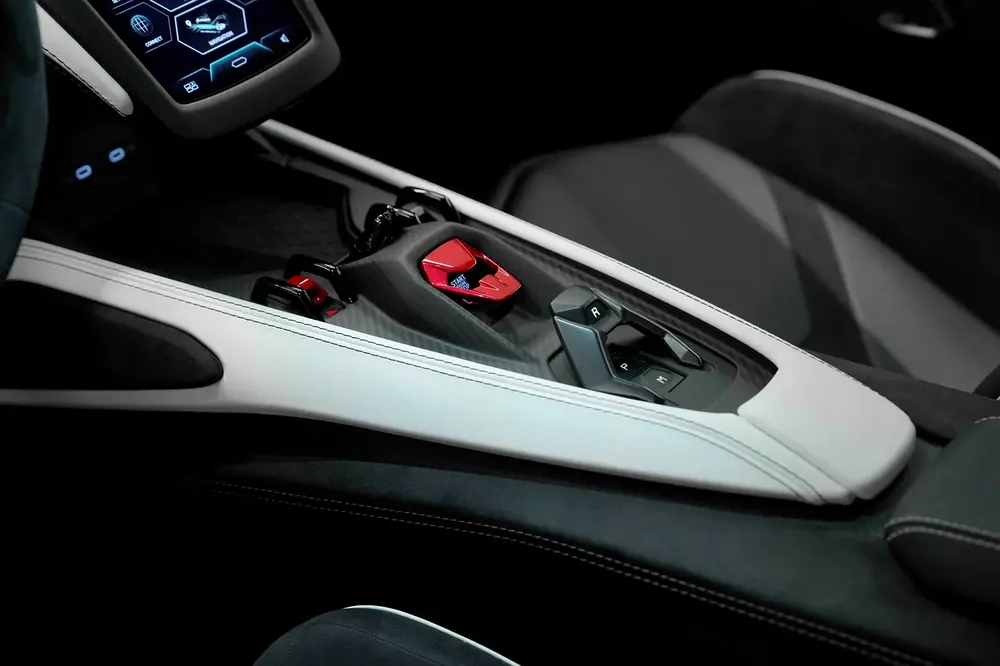 Revuelto 2025 | Certified Pre-Owned | Dealer Warranty | Service Contract - Image 11
