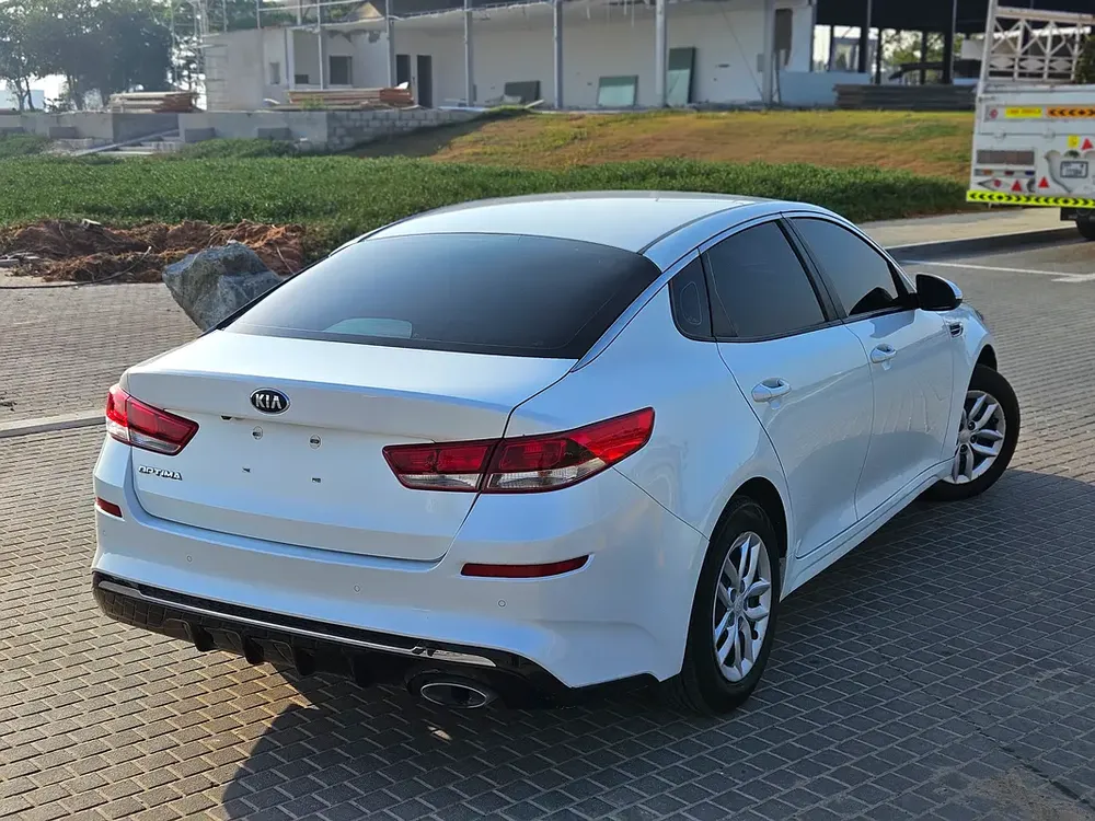 2020 Kia Optima MID With Navigation And Pedal Shifters Prestine Condition Low KM Family Sedan - Image 14