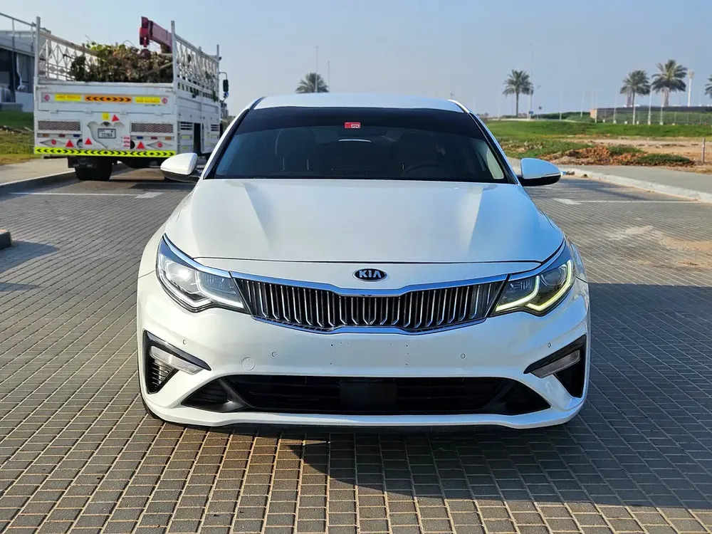 2020 Kia Optima MID With Navigation And Pedal Shifters Prestine Condition Low KM Family Sedan - Image 5