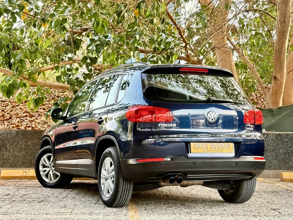 Volkswagen Tiguan SEL 2016 | GCC Specs | Low Mileage | Full Service History - Image 13