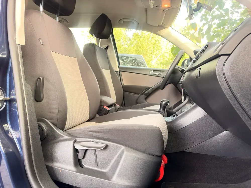 Volkswagen Tiguan SEL 2016 | GCC Specs | Low Mileage | Full Service History - Image 6