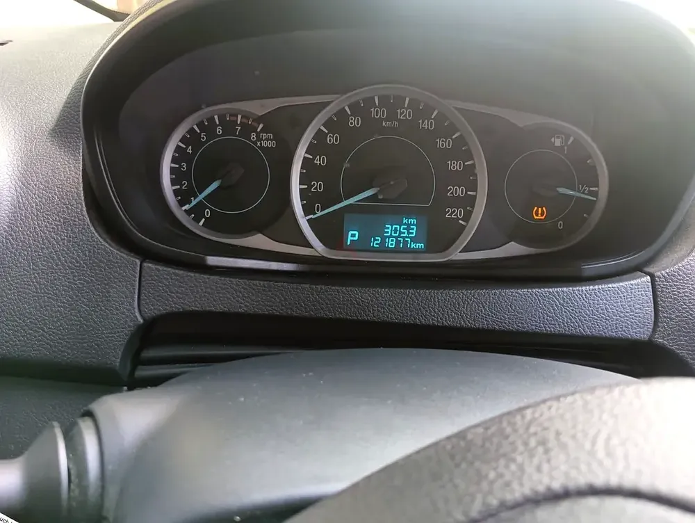 Ford Figo 2019 Ambiente | GCC Specs | Reliable  Fuel Efficient - Image 4