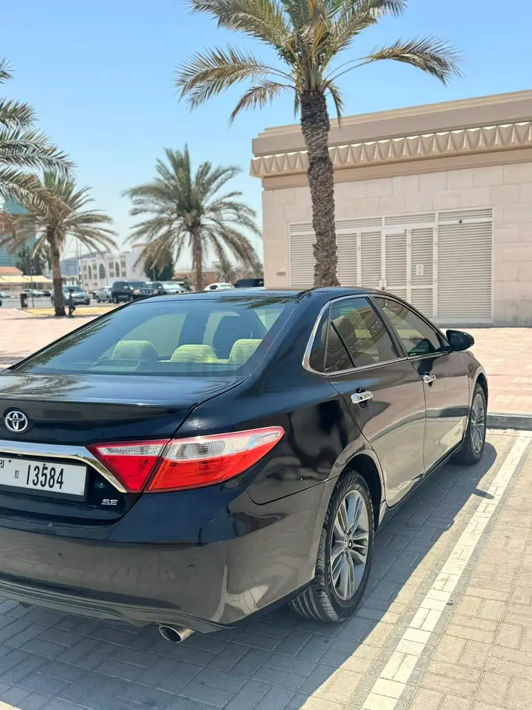 Toyota Camry 2017.....well maintained - Image 5