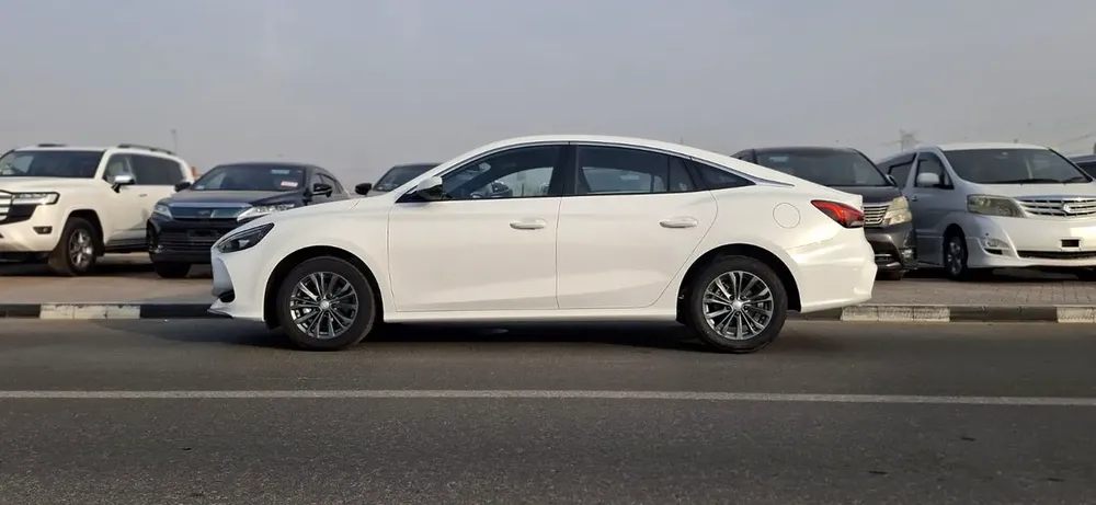 2024 MG5 Luxury - GCC Specs - Brand New - Image 4