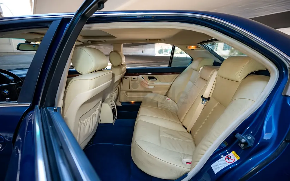 BMW 728Li 2001 GCC Specs - Image 7