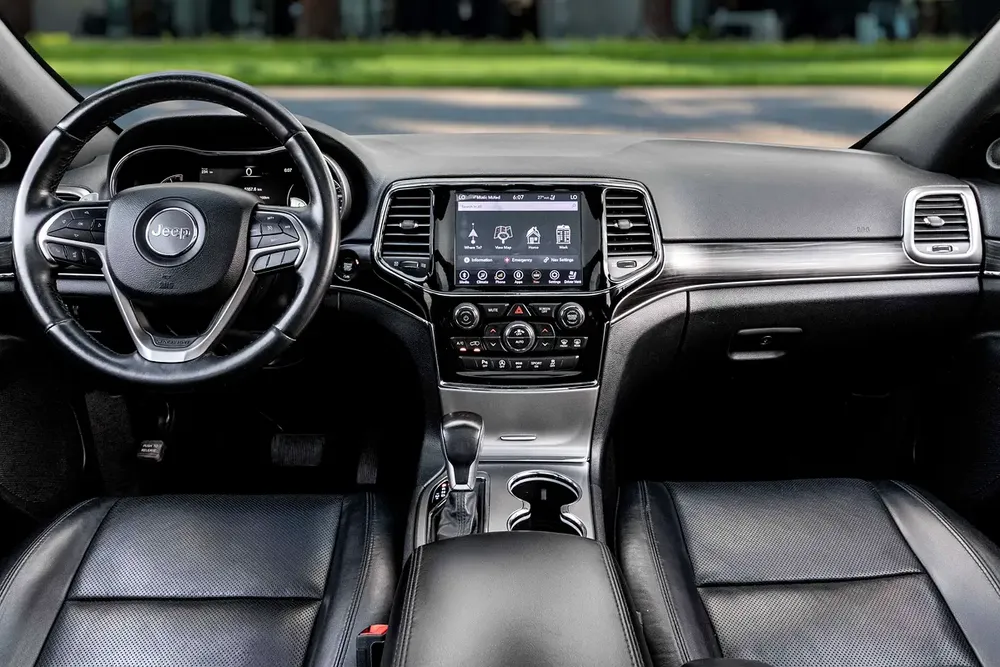 1,861 P.M |  Grand Cherokee Limited | 0% Downpayment | Perfect Condition! - Image 8