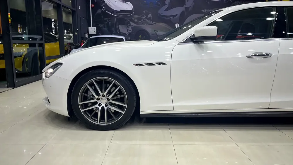 Maserati Ghibli 2015 Base | GCC Specs | Pristine Condition - Image 5