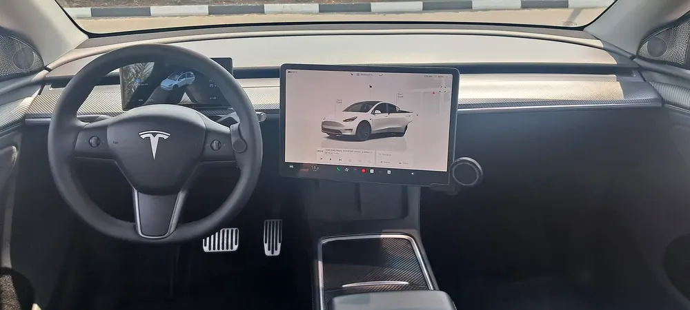 MODEL Y 2024 LONG RANGE 52000 KM DUAL MOTOR FULL OPTION + GCC ORGINAL PAINT 100% + EXTRA OPTION - Image 16