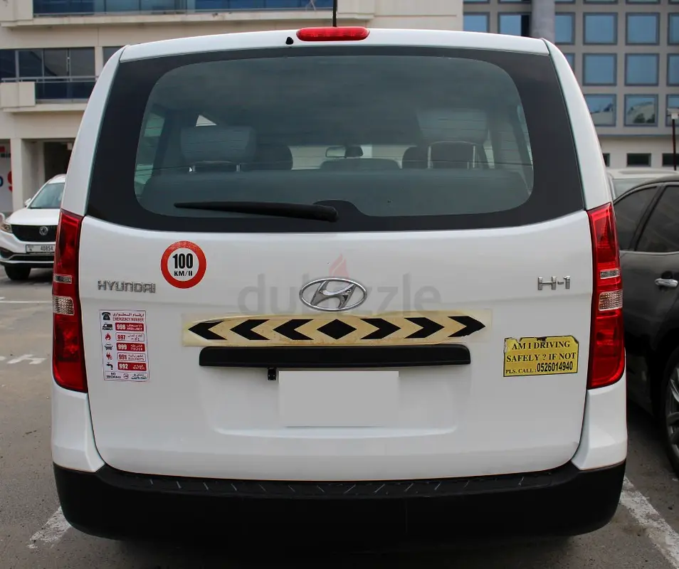 Hyundai H1 12 Seat GCC Single Owner - Image 5