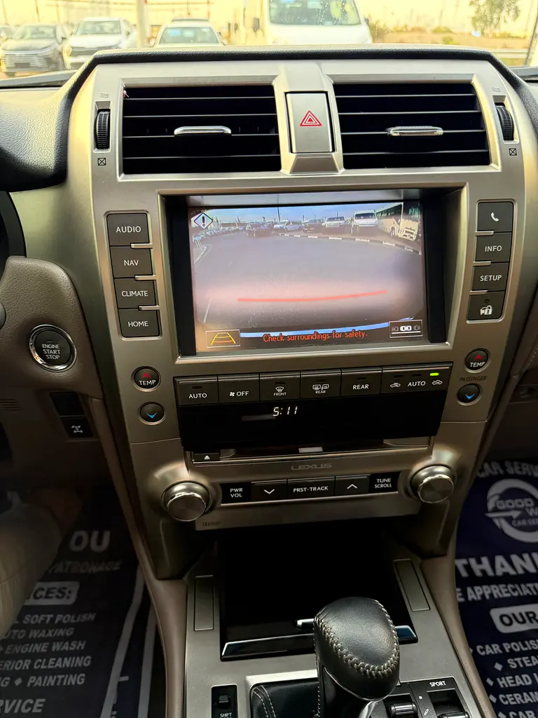 2017 LEXUS GX460 FULL OPTION 4x4 V8/4.6L GCC SPEC - Image 15