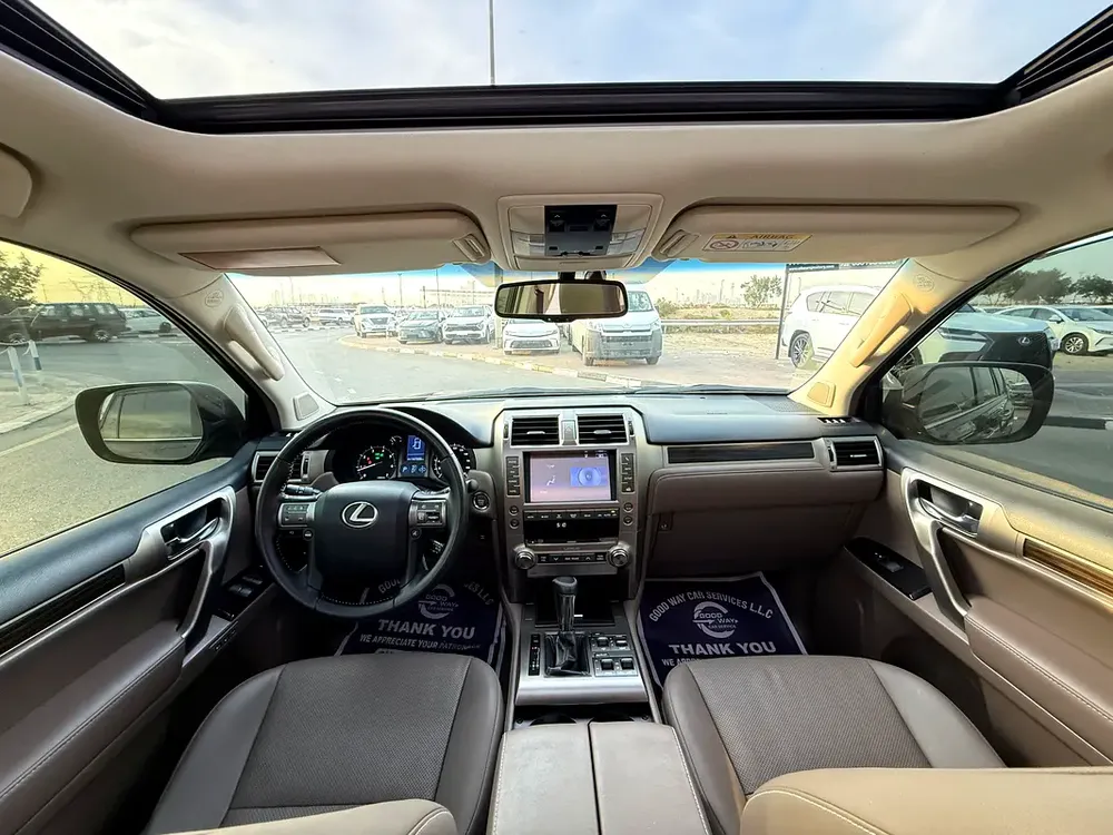 2017 LEXUS GX460 FULL OPTION 4x4 V8/4.6L GCC SPEC - Image 9