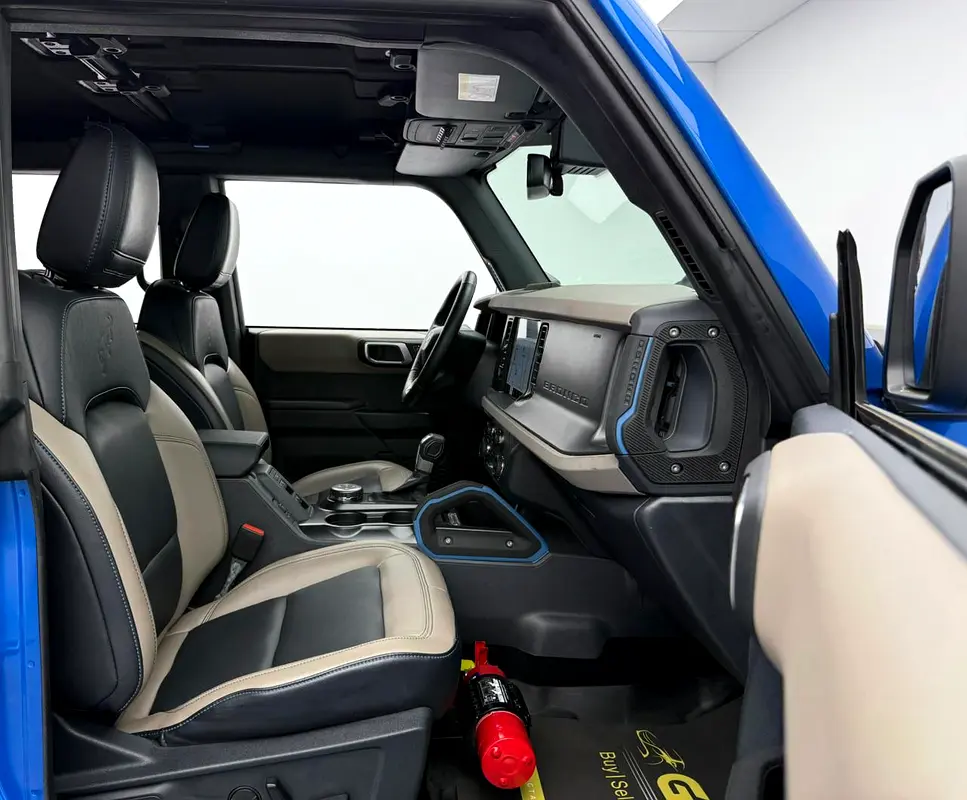 2024 Ford Bronco Wildtrak, 2029 Ford Warranty + Service Pack, Very Low Km, Fully Loaded, GCC - Image 9