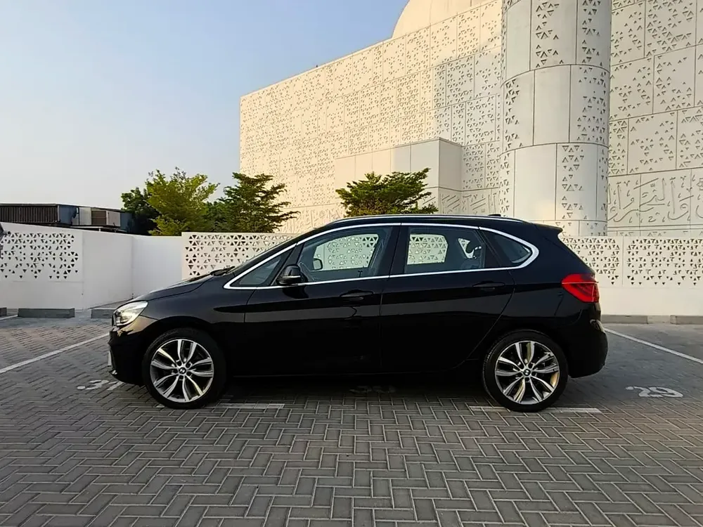 BMW 2-Series 218i 2017 GCC Specs - Image 6