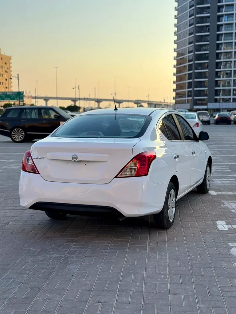 Nissan Sunny 2023 GCC Excellent Condition - Image 5