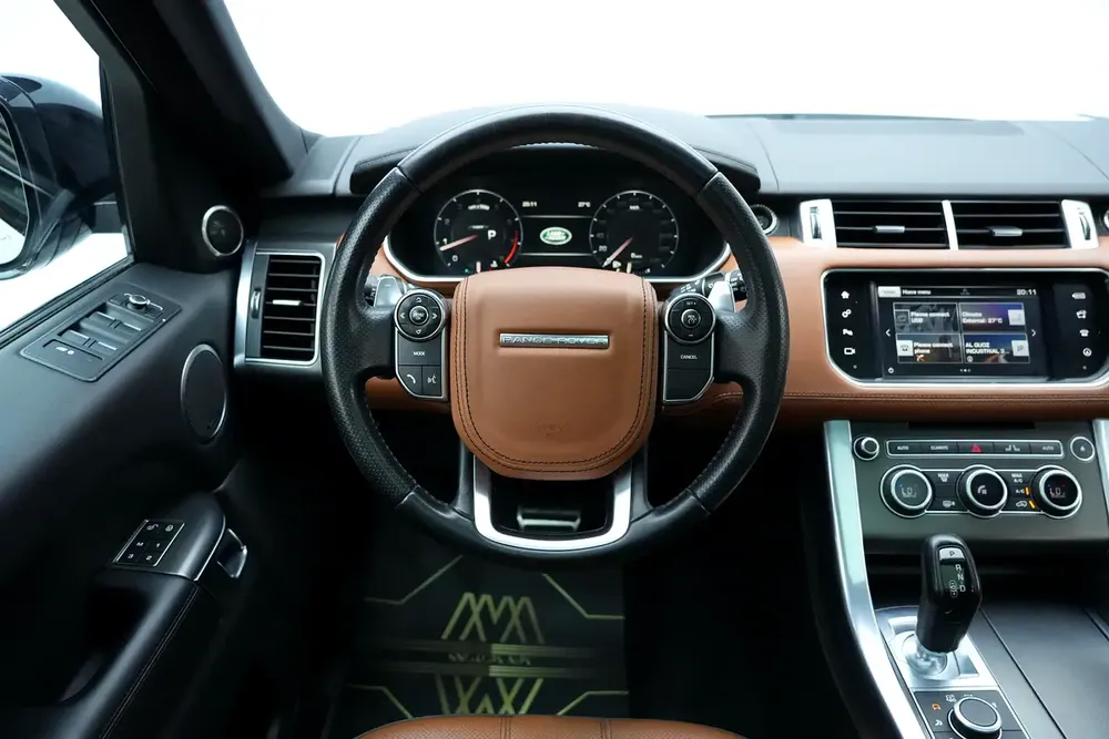 Range Rover HSE 2016 | Agency History - Image 10