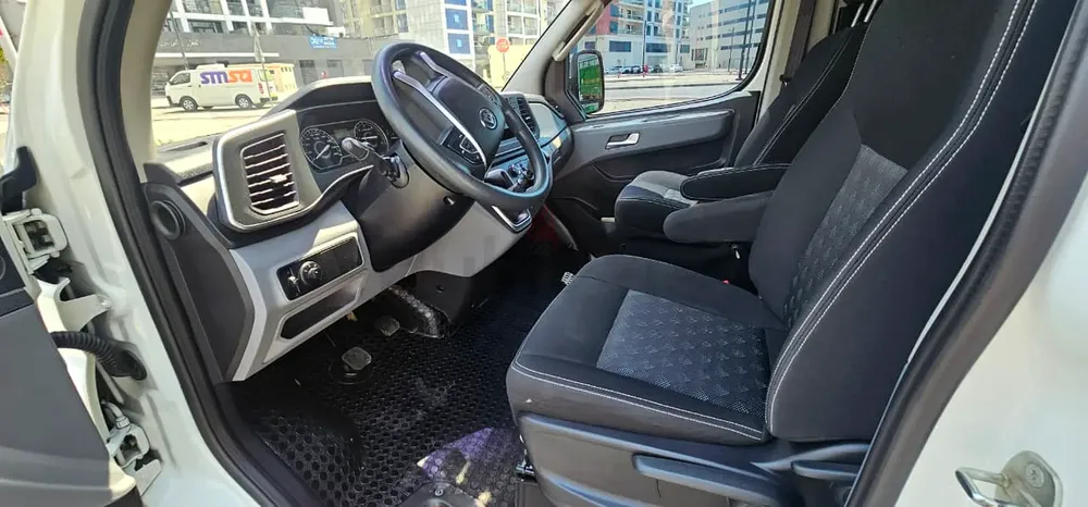 Brand New Maxus V80 2025 Standard | GCC Specs | Reliable Commercial Van - Image 8