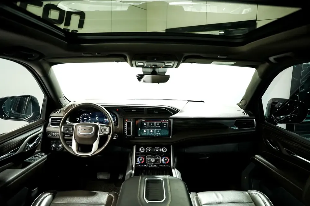 GMC Yukon Denali 2024 - GCC Specs - Brand New - Image 14