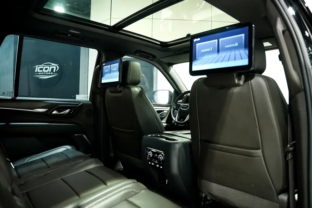 GMC Yukon Denali 2024 - GCC Specs - Brand New - Image 15