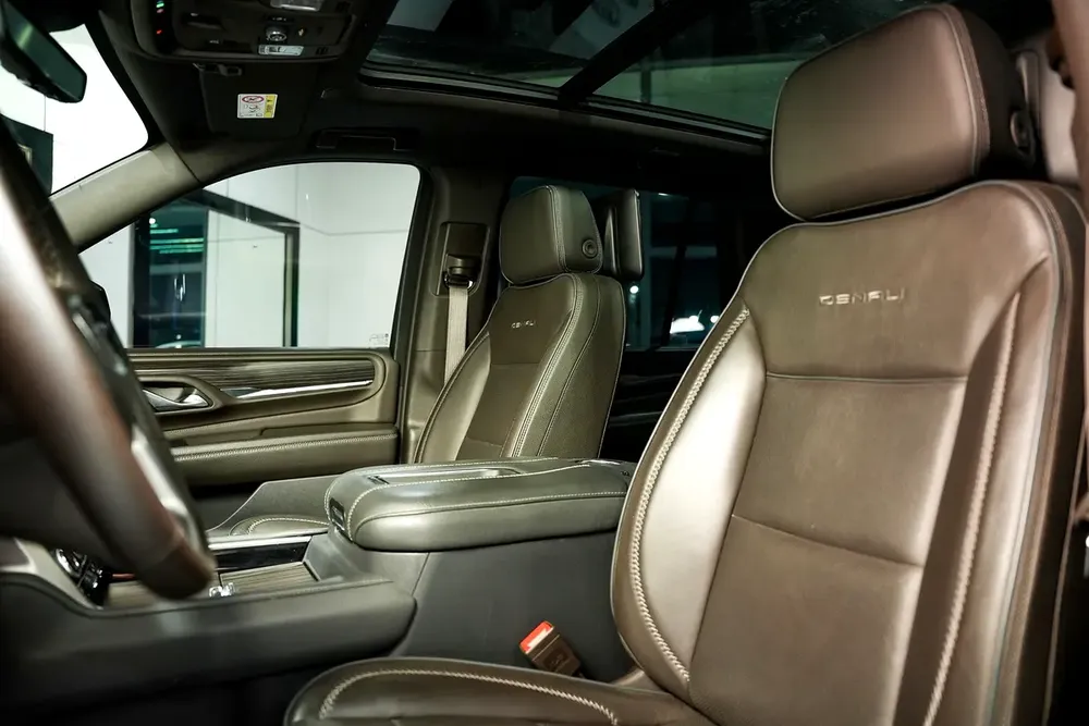 GMC Yukon Denali 2024 - GCC Specs - Brand New - Image 6
