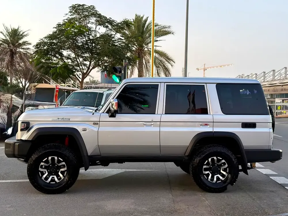 2025 Toyota Land Cruiser 70 LX - GCC Specs - Brand New! - Image 4