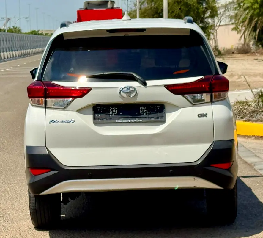 775-Monthly l GCC l 1.5L, Camera, GPS l Accident Free - Image 6