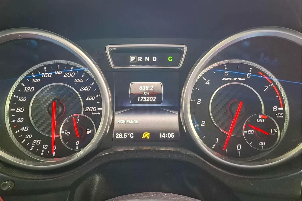 AED 3998/month | 2017 Mercedes-Benz G-Class G 65 AMG | GCC Specs | Ref#395018 - Image 15