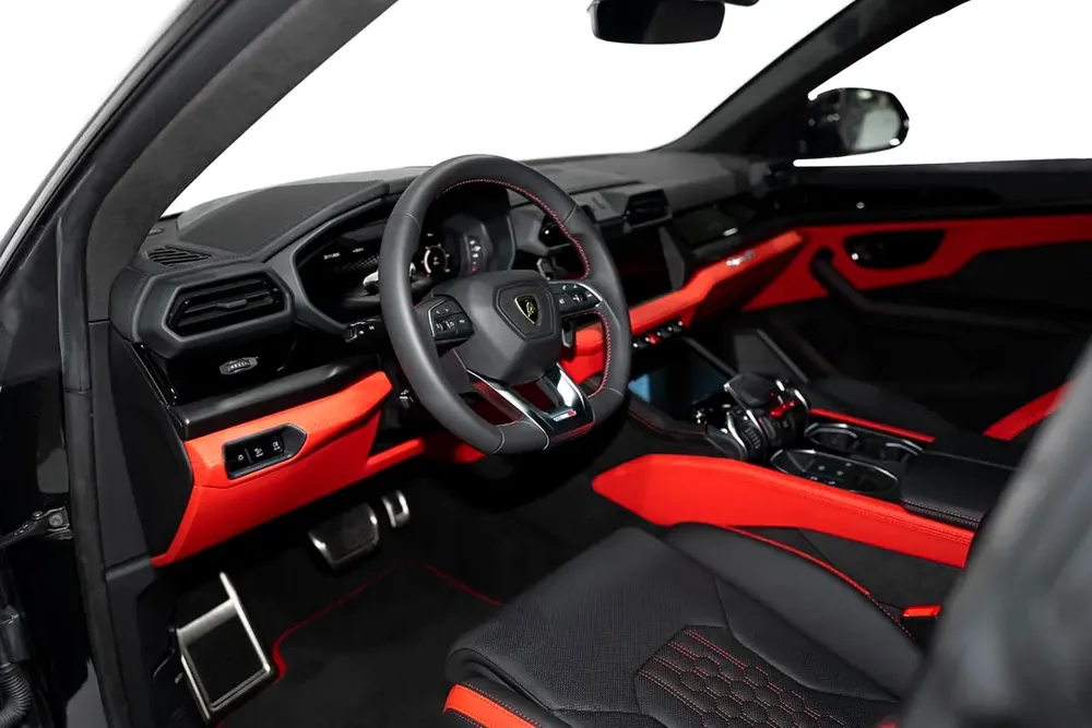 2025 URUS SE HYBRID | STYLE PACKAGE | NEW REAR DIFFUSER  AERO LIP | FULL OPTIONS | JAPANESE SPE - Image 8
