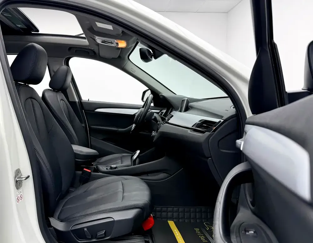 2019 BMW X1 sDrive20i, Warranty, Full BMW Service History, GCC - Image 15