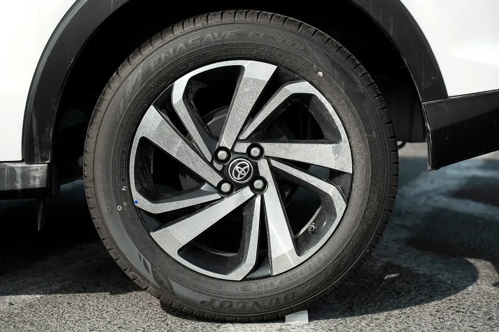 Toyota Raize G 2025 GCC Specs 2025 - Image 11