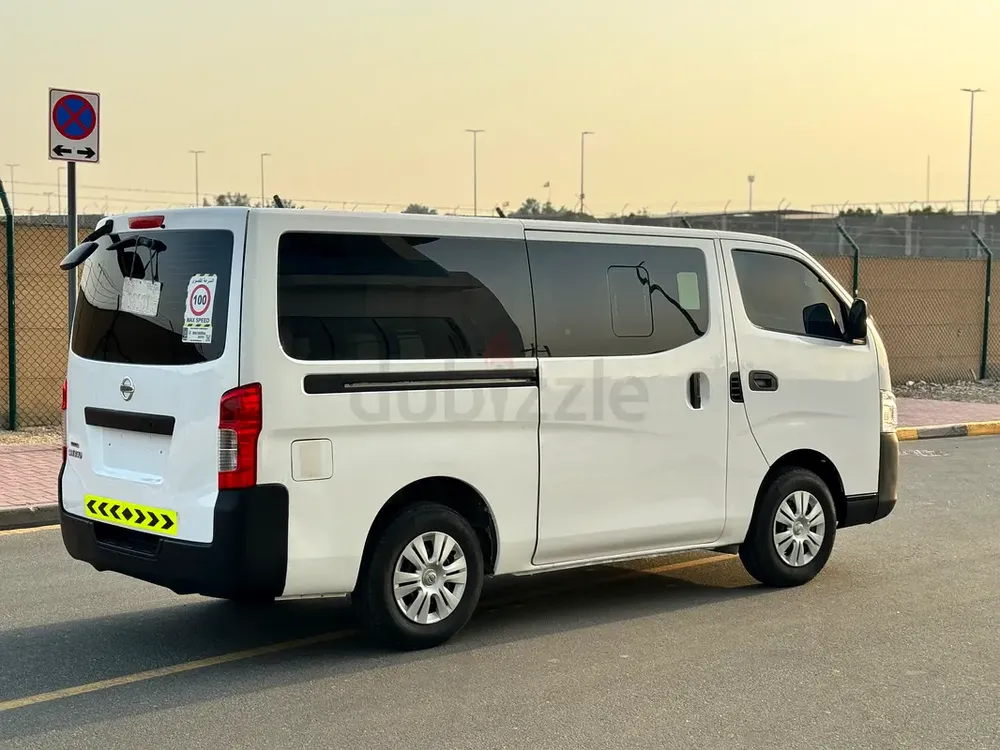 Nissan Urvan 2016 Model GCC - Image 6