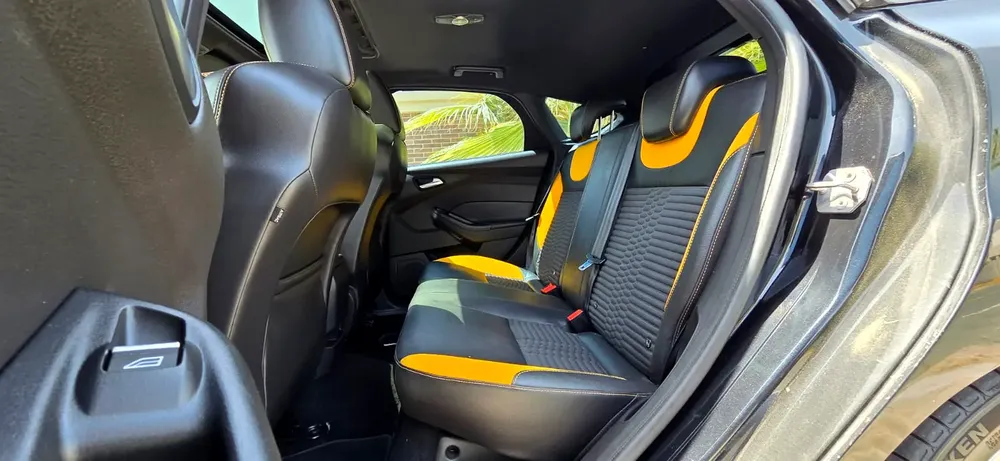 2015-Ford focus  ST -Manual Transmission-Excellent Condition - Image 11