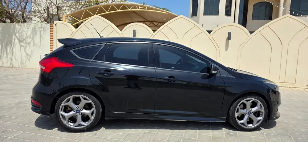 2015-Ford focus  ST -Manual Transmission-Excellent Condition - Image 5