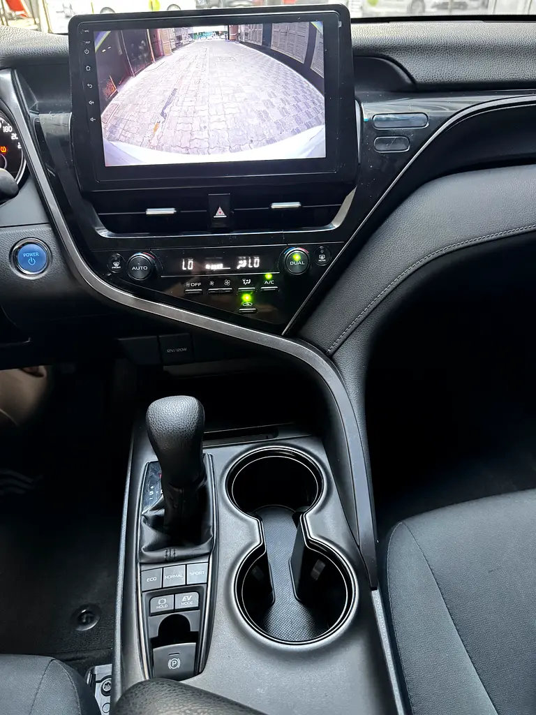 Toyota Camry hybrid  2023 GCC Specs - Image 9