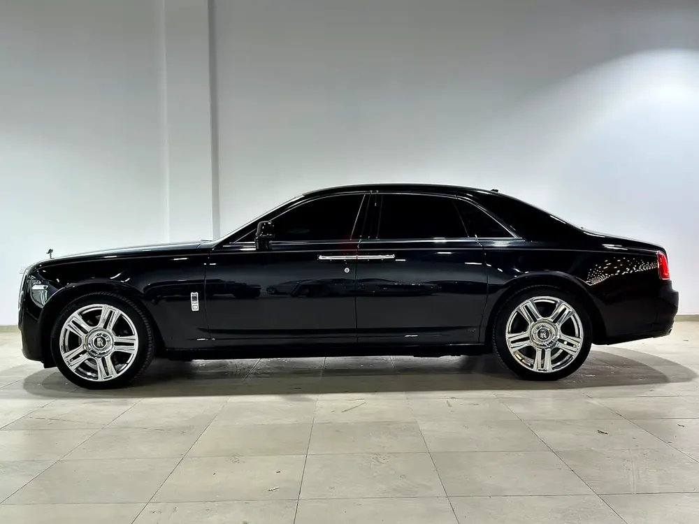 SERIES II | GCC | Full Agency Service History | 90,000 km - Image 5