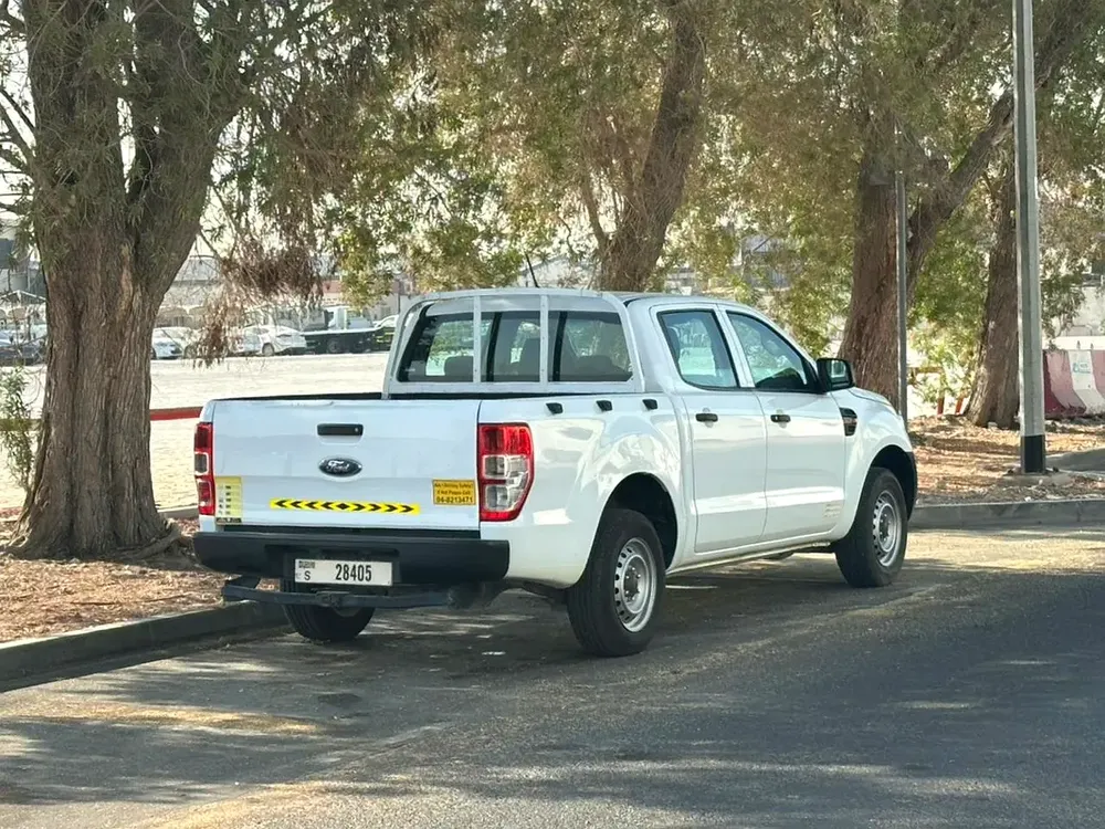 Ford Ranger 4x2 Double Cab 2020 - GCC not negotiable - Image 4