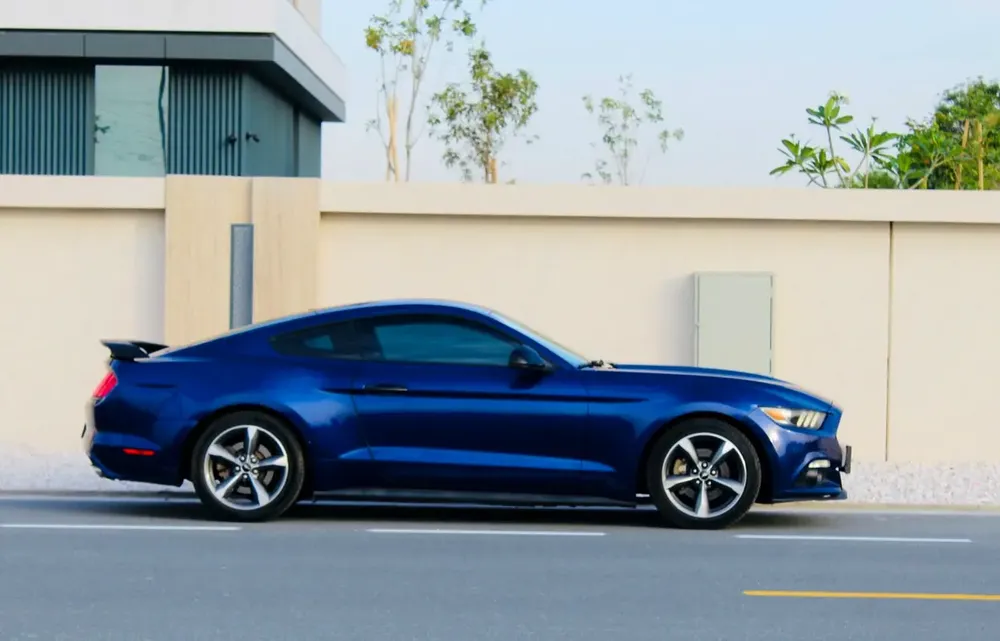 Ford Mustang V6 2016 GCC Specs low kilometers - Image 4