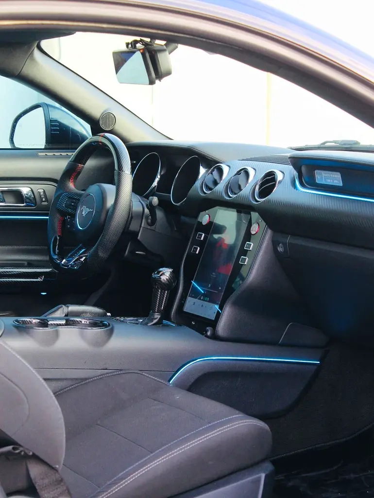 Ford Mustang V6 2016 GCC Specs low kilometers - Image 8