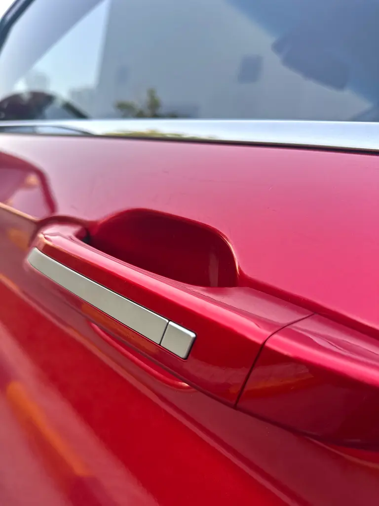 Personal use low mileage no accident no paint - Image 16