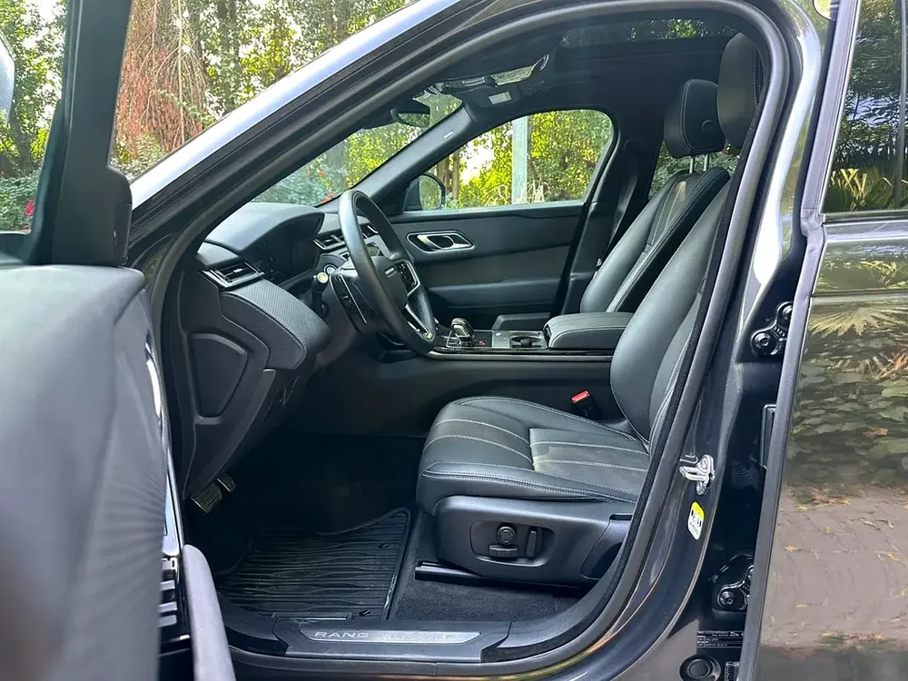 2024 Range Rover Velar S P400e Plug-in Hybrid | 2.0L Turbo 4-cylinder | 404 HP | Perfect Condition - Image 10