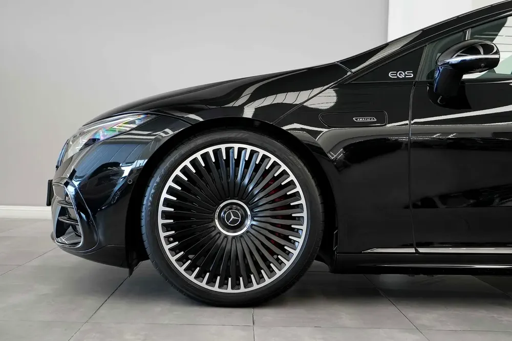 2023 MERCEDES EQS 53 AMG 4M+ / LOW MILEAGE / DEALER WARRANTY - Image 6