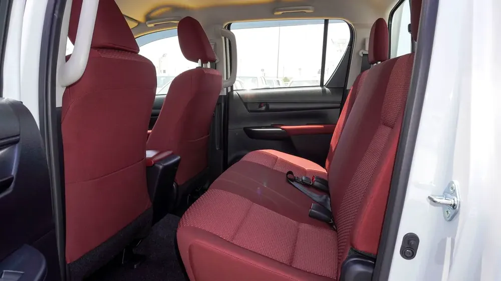 2026 Toyota Hilux Double Cab GLX 2.4L DIESEL - GCC Specs - Brand New! - Image 11