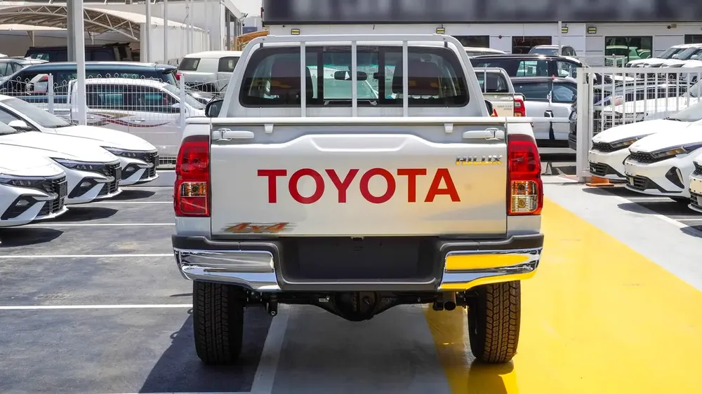 2026 Toyota Hilux Double Cab GLX 2.4L DIESEL - GCC Specs - Brand New! - Image 6