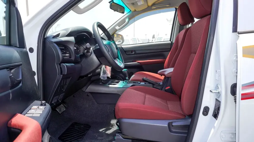 2026 Toyota Hilux Double Cab GLX 2.4L DIESEL - GCC Specs - Brand New! - Image 9