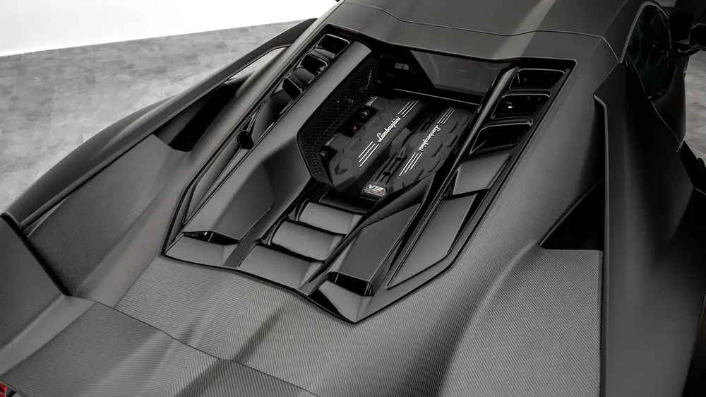 Lamborghini Revuelto - 2025 - GCC Specs - Under 5-Year Warranty and Service Contract - Image 17