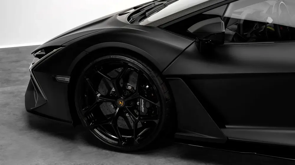 Lamborghini Revuelto - 2025 - GCC Specs - Under 5-Year Warranty and Service Contract - Image 4