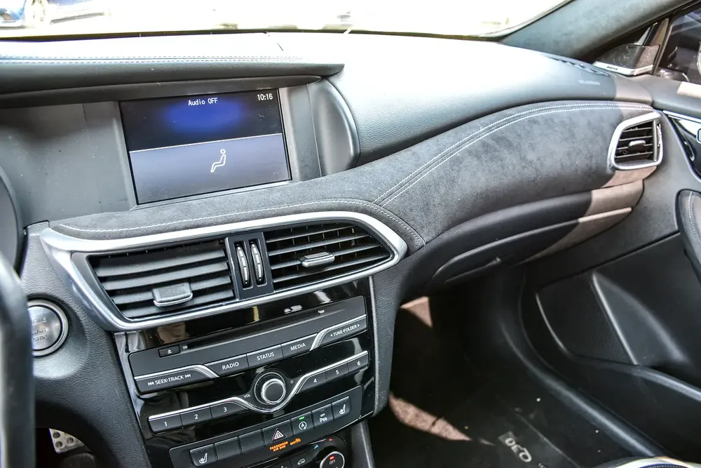 2017 INFINITI Q30 EXCLUSIVE-2.0L, FROM KOREA, ACCIDENT FREE - Image 16