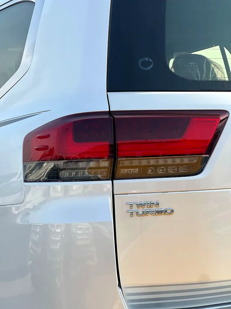 TOYOTA LAND CRUISER VX.S T-T 3.5 FULL OPTION 2025 - Image 6
