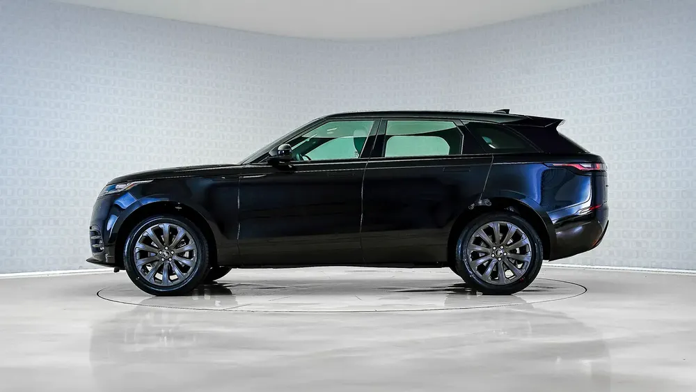Special Offer | AED 4,002 PM | Low KM, Warranty 2028 | Velar P250 SE Dynamic - Image 11
